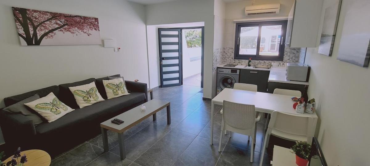 Stay Nissi Twins Apts ไอยานาปา ภายนอก รูปภาพ