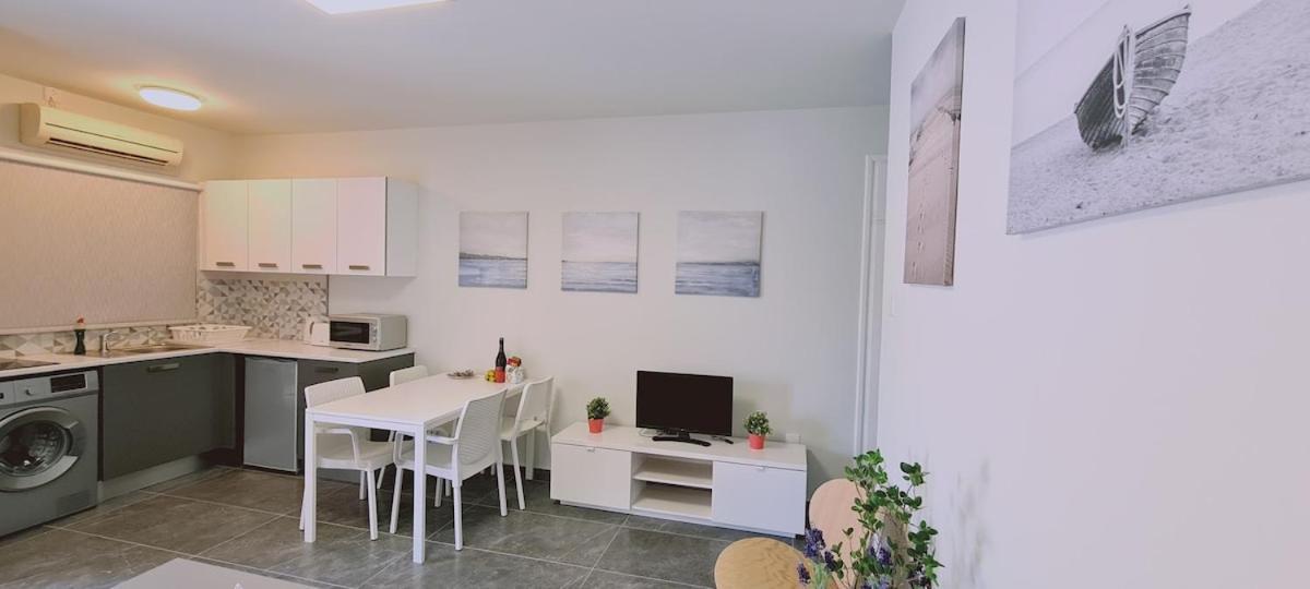 Stay Nissi Twins Apts ไอยานาปา ภายนอก รูปภาพ
